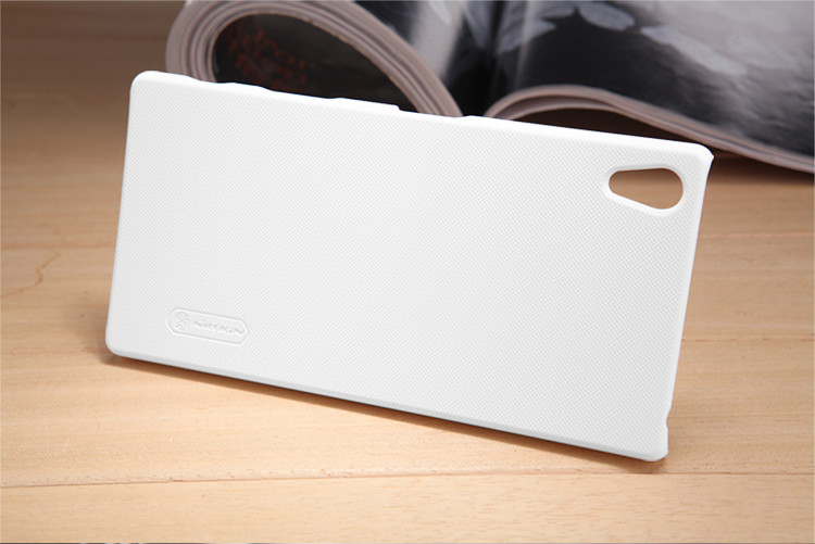 Θήκη Super Frosted Shield για Sony Xperia Z5 Premium by Nillkin λευκή και δώρο screen protector 