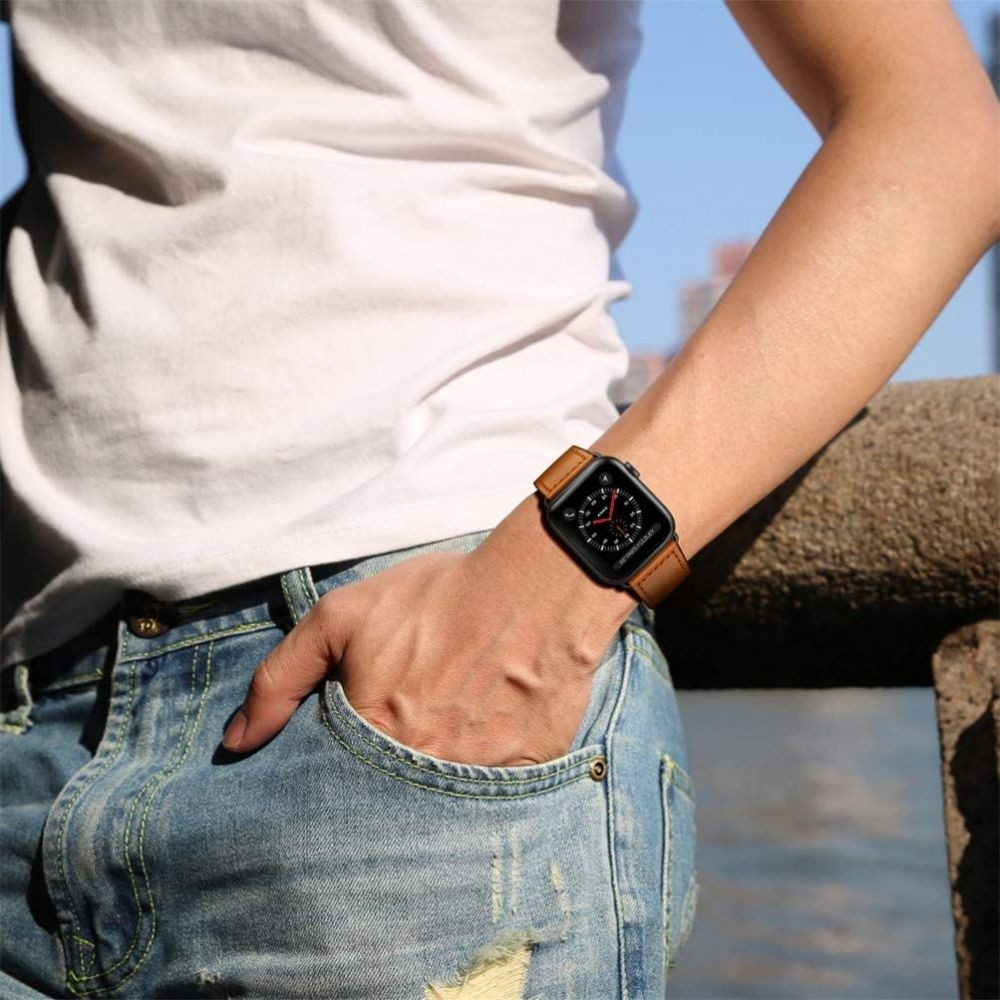 Tech-Protect Δερμάτινο Λουράκι Leatherfit - Apple Watch SE/7/6/5/4/3 (45/44/42mm) - Brown (0795787713716)