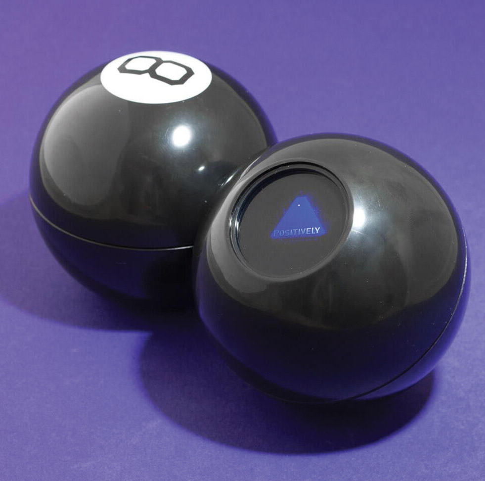 MYSTERY 8 BALL\
